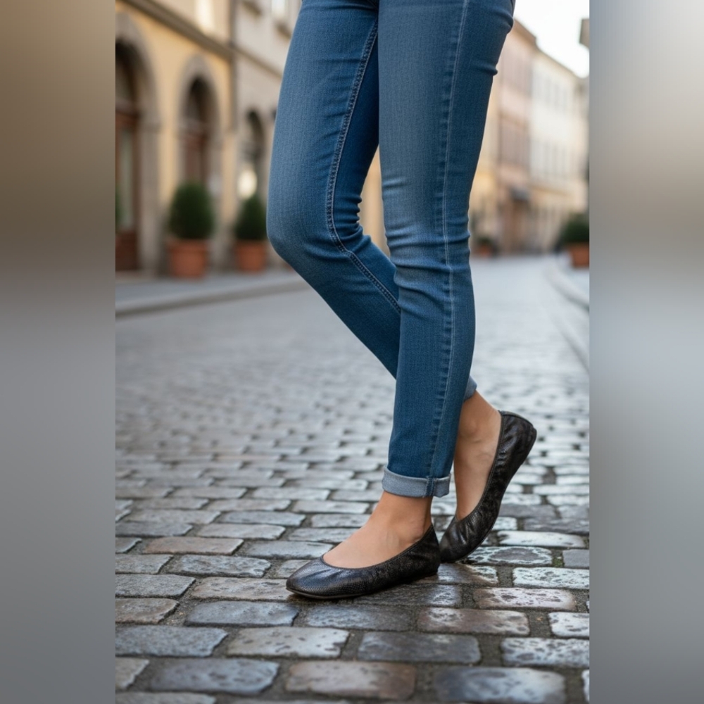 Lanvin Silver Grey Lizard Flats Size 38  with Box